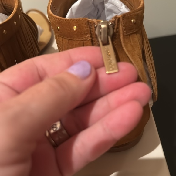 JIMMY CHOO LIKE NEW URIEL FRINGED ANKLE FLATS IN TAN SUEDE SIZE 38 - Picture 7 of 12